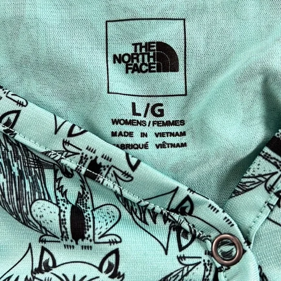 The North Face Women’s FlashDry shirt, Large - Picture 4 of 5